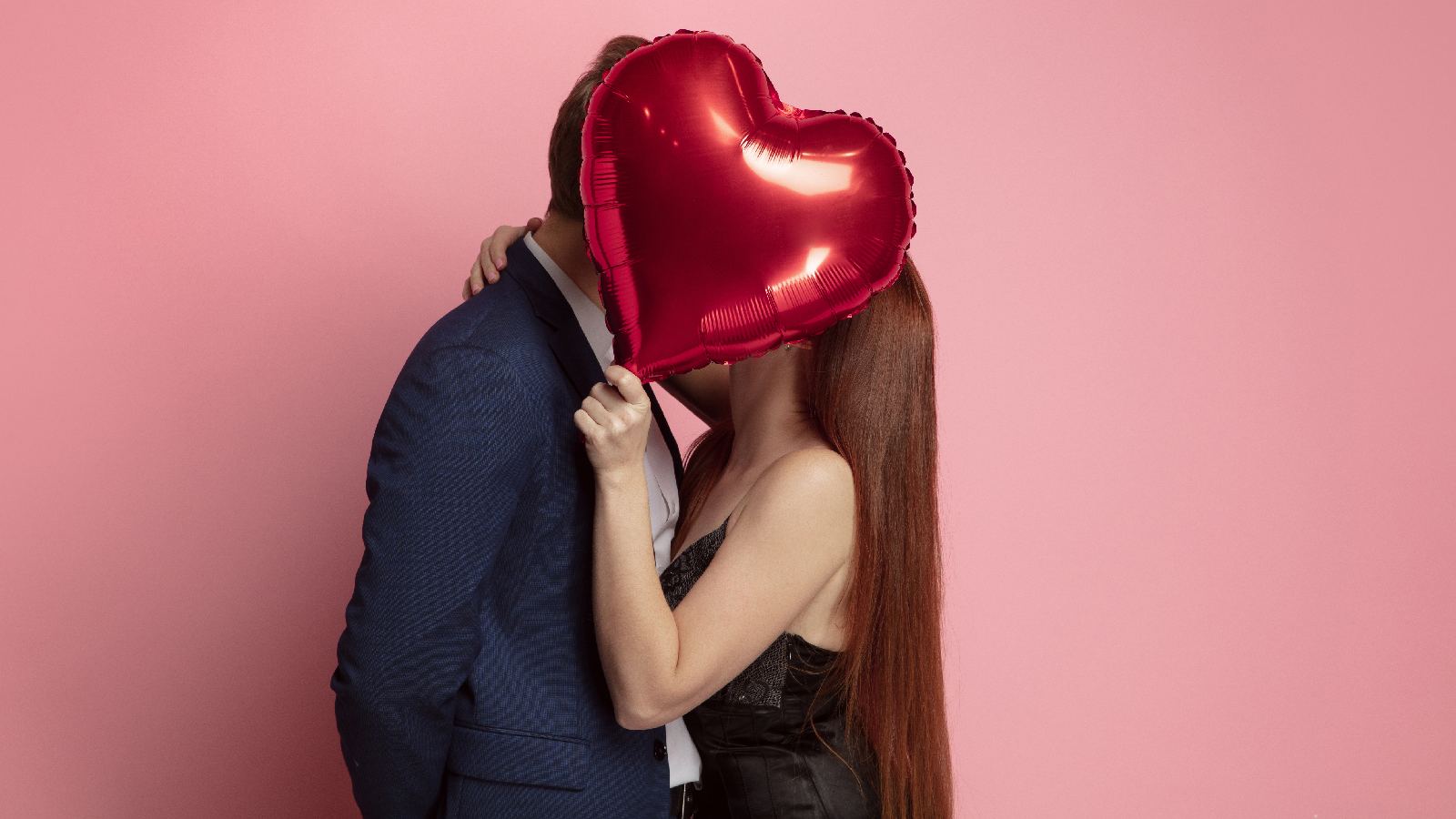 किस (Kiss) के बारे में जानकारी