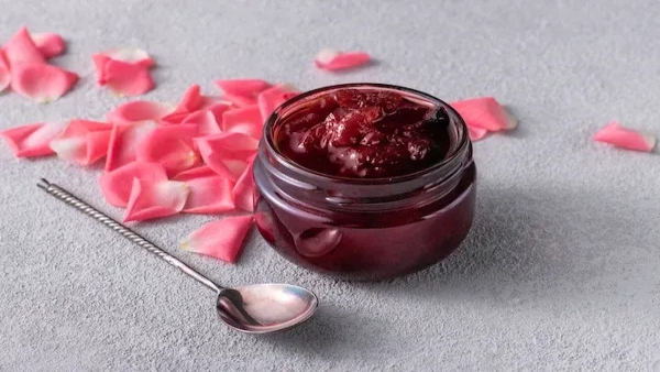 Eat 1 Teaspoon of Gulkand Daily in Summer: 5 Potential Health Benefits